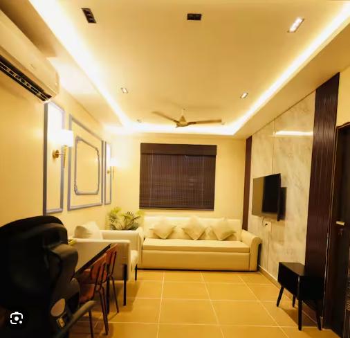 1 BHK Flats for Rent in Bandra West, Mumbai